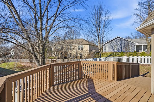 2001 KATY LN, Columbia, MO 65203