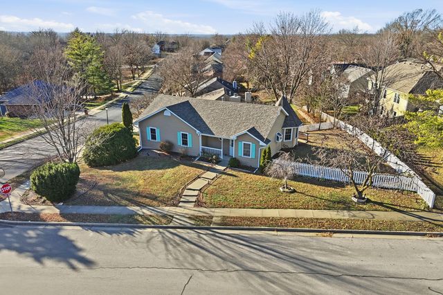 2001 KATY LN, Columbia, MO 65203