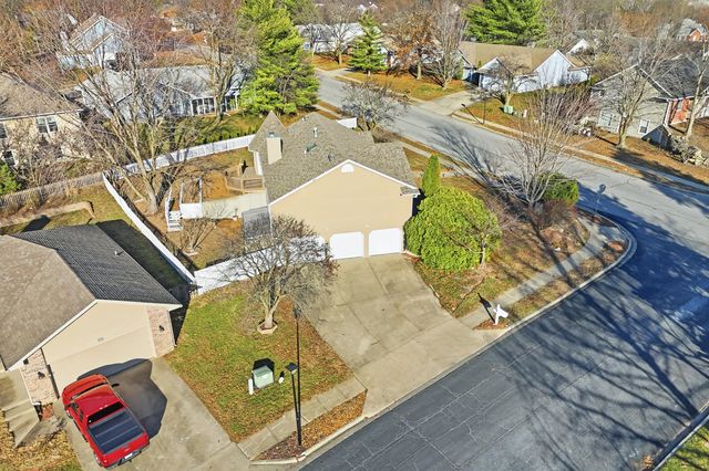 2001 KATY LN, Columbia, MO 65203