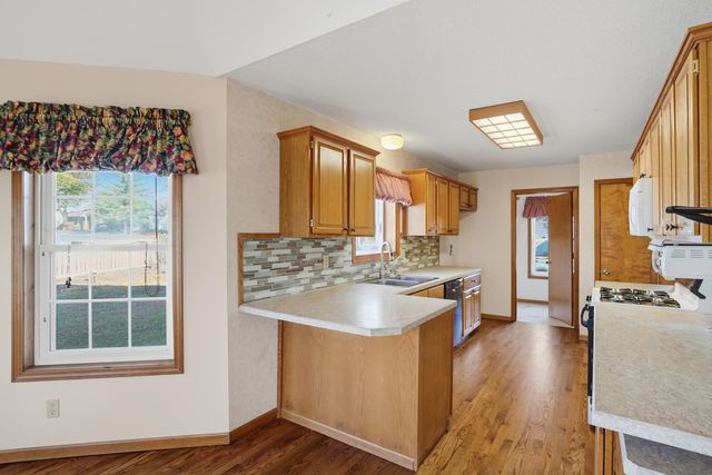 2001 KATY LN, Columbia, MO 65203