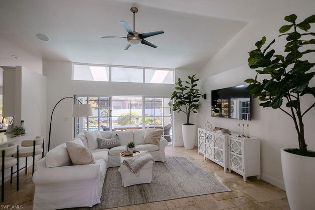 386 Ashbury WAY, Naples, FL 34110