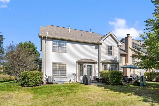 2010 IVY RIDGE Drive, Hoffman Estates, IL 60192