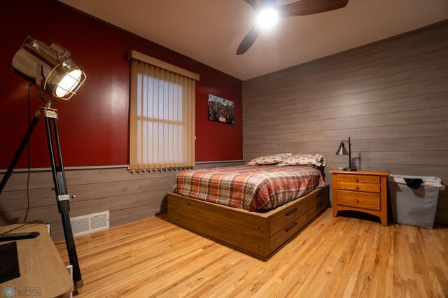 1606 5th Street N, Fargo, ND 58102