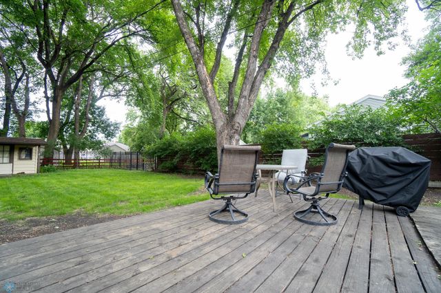 1606 5th Street N, Fargo, ND 58102
