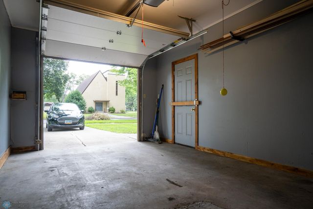 1606 5th Street N, Fargo, ND 58102