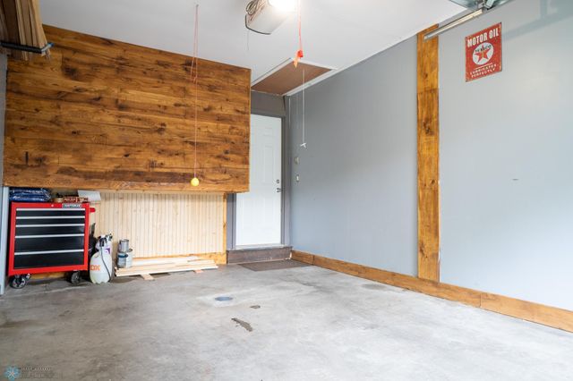 1606 5th Street N, Fargo, ND 58102