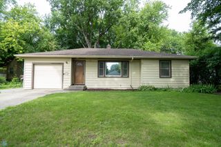 1606 5th Street N, Fargo, ND 58102