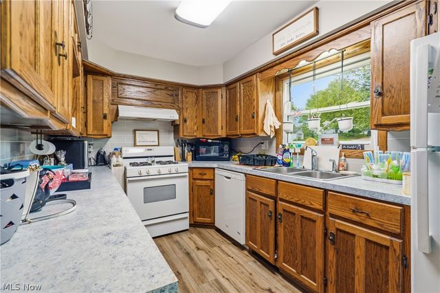 201 Menegay Road, Louisville, OH 44641
