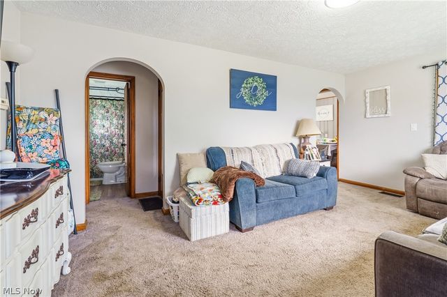 201 Menegay Road, Louisville, OH 44641