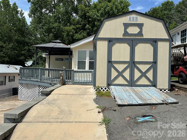 115 Badin View Road, New London, NC 28127