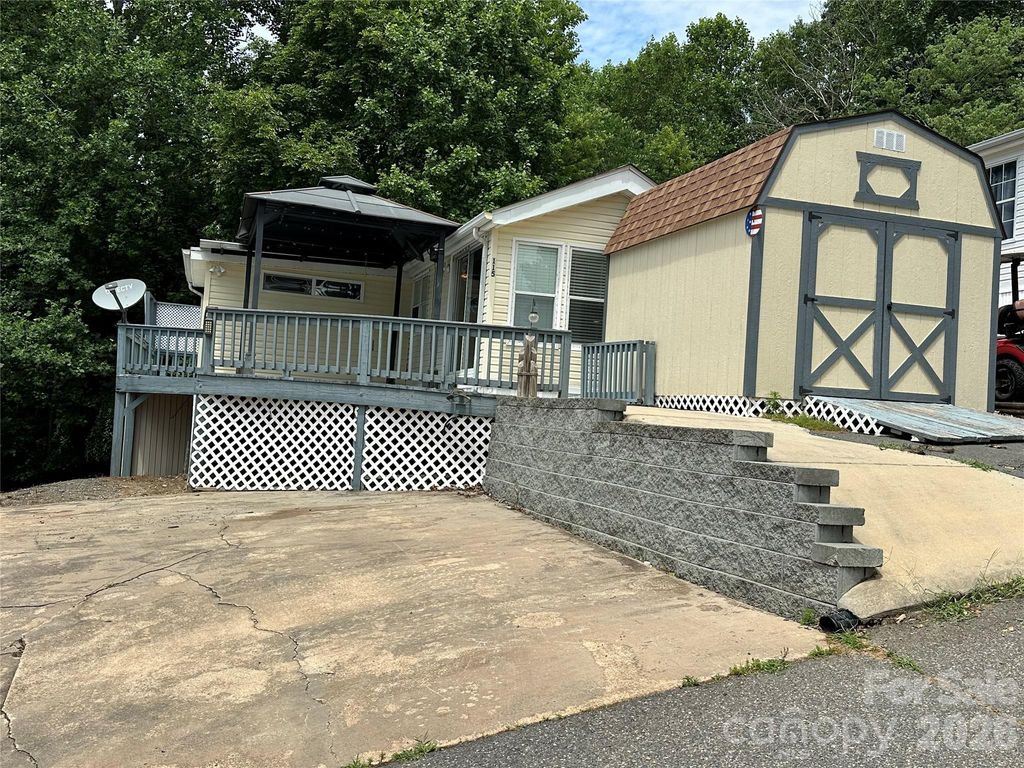 115 Badin View Road, New London, NC 28127