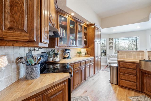 58 Sidlaw Hills Drive, Bella Vista, AR 72715