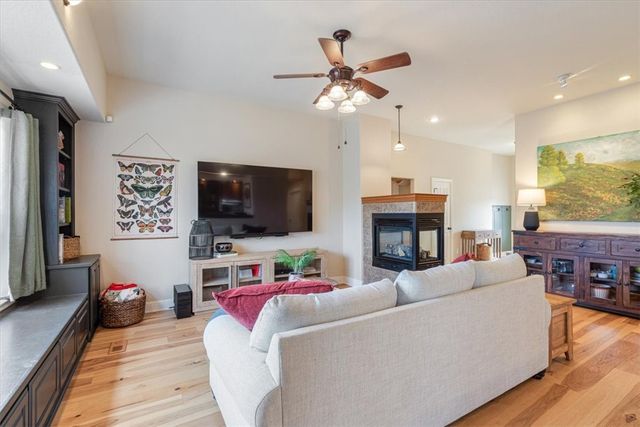 58 Sidlaw Hills Drive, Bella Vista, AR 72715