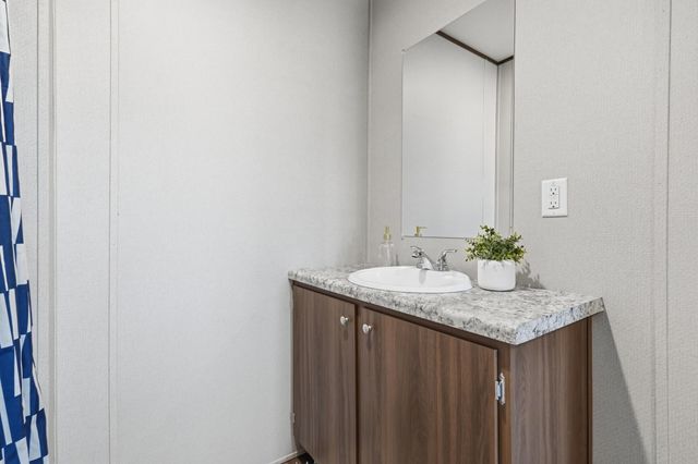 34 Hinson Road, Belen, NM 87002