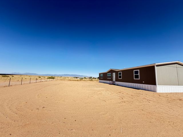34 Hinson Road, Belen, NM 87002