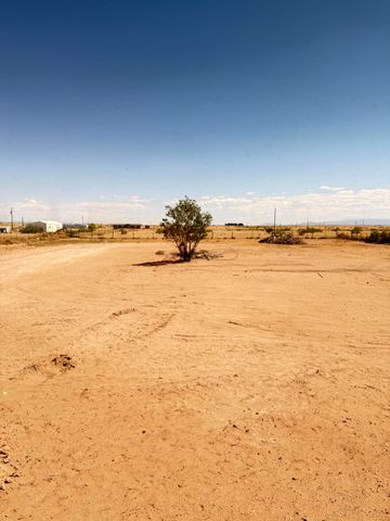 34 Hinson Road, Belen, NM 87002