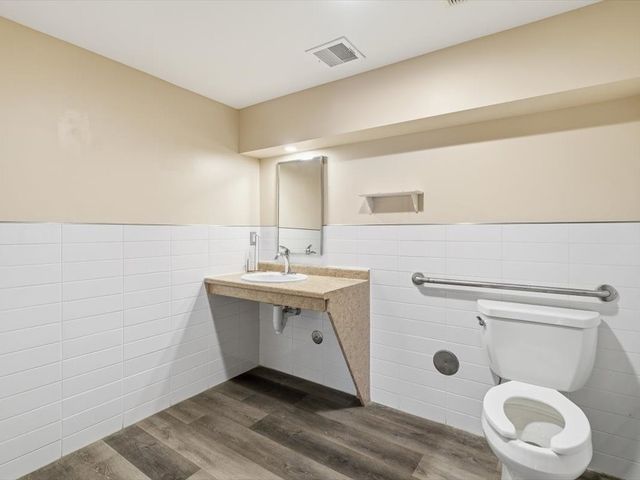 444 McElheny Rd., Shaler, PA 15116