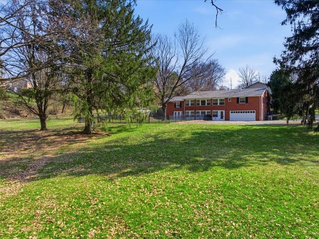 444 McElheny Rd., Shaler, PA 15116