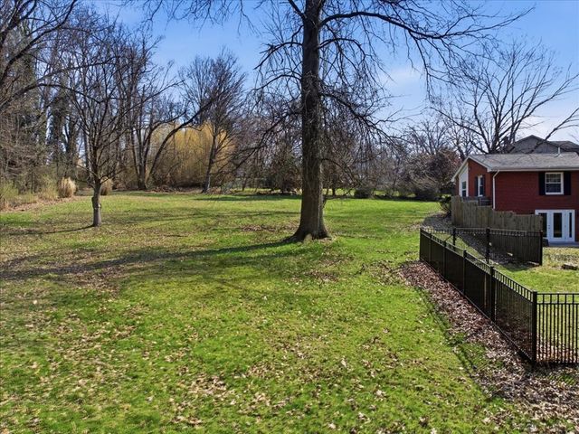 444 McElheny Rd., Shaler, PA 15116