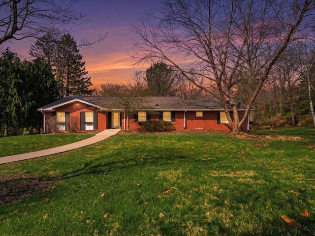 444 McElheny Rd., Shaler, PA 15116
