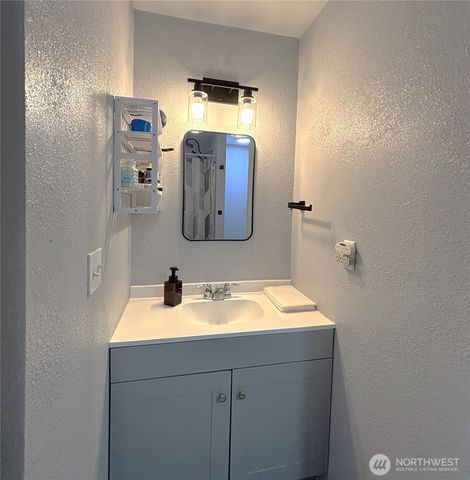 17217 10th Avenue E, Spanaway, WA 98387