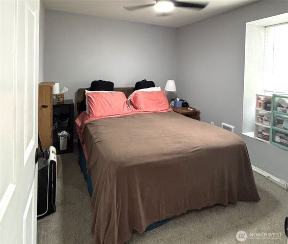 17217 10th Avenue E, Spanaway, WA 98387