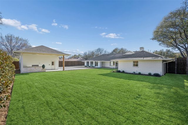 11010 Russwood Circle, Dallas, TX 75229