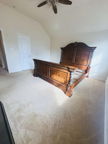 14226 Rim Side Trail, Houston, TX 77045