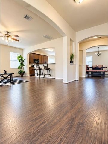 14226 Rim Side Trail, Houston, TX 77045