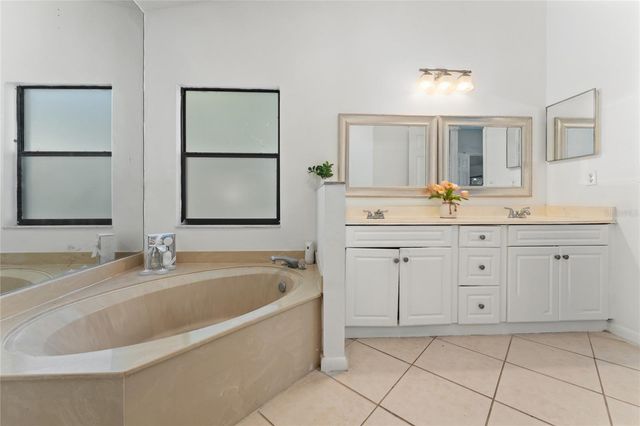 5385 AEOLUS WAY, Orlando, FL 32808