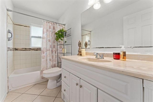 5385 AEOLUS WAY, Orlando, FL 32808