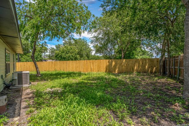 546 BYRNES DR, San Antonio, TX 78209