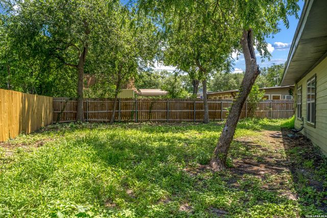 546 BYRNES DR, San Antonio, TX 78209