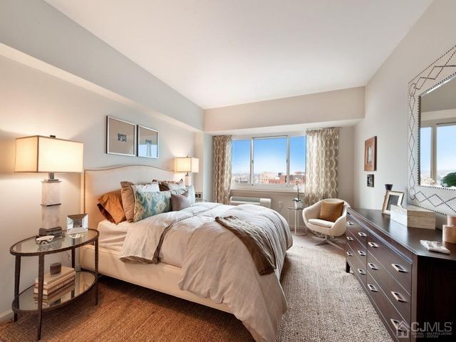 110 Somerset Street 2309, New Brunswick, NJ 08901