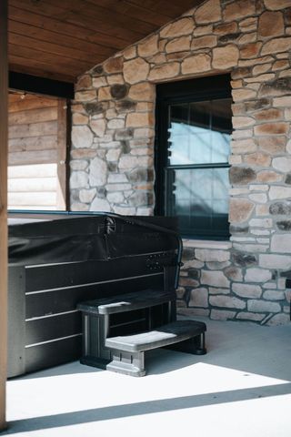 477 Wildcat Ridge, Rogers, KY 41365