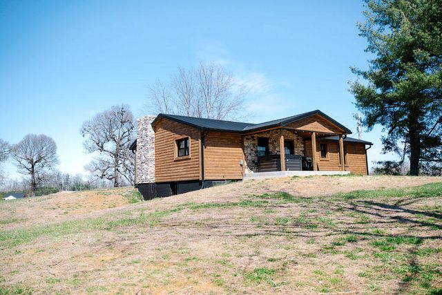 477 Wildcat Ridge, Rogers, KY 41365