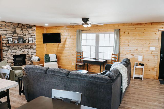 477 Wildcat Ridge, Rogers, KY 41365