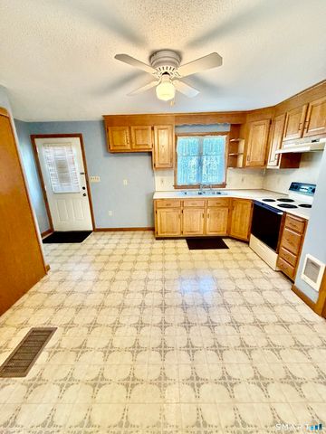 232 Lakeside Boulevard East, Waterbury, CT 06708