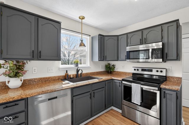 6115 Glebe Drive, Indianapolis, IN 46237