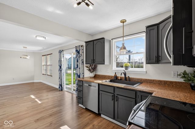 6115 Glebe Drive, Indianapolis, IN 46237