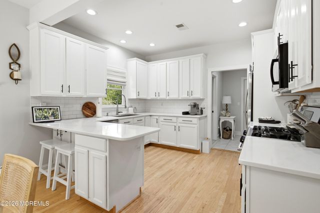 219 Hilliard Boulevard, Manahawkin, NJ 08050