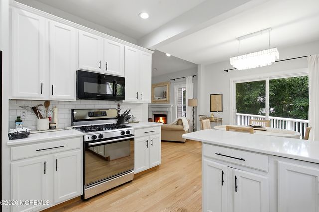 219 Hilliard Boulevard, Manahawkin, NJ 08050