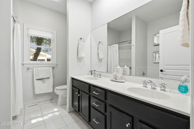 219 Hilliard Boulevard, Manahawkin, NJ 08050