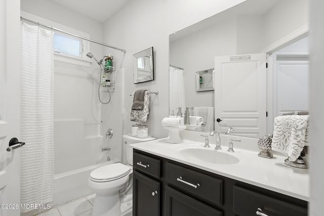 219 Hilliard Boulevard, Manahawkin, NJ 08050