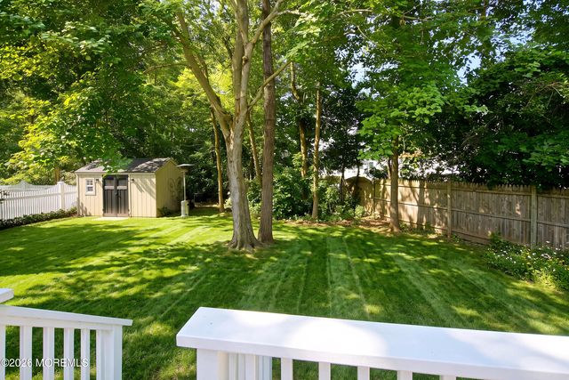 219 Hilliard Boulevard, Manahawkin, NJ 08050