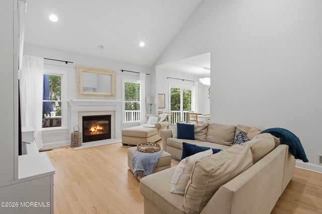 219 Hilliard Boulevard, Manahawkin, NJ 08050