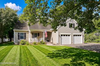 219 Hilliard Boulevard, Manahawkin, NJ 08050
