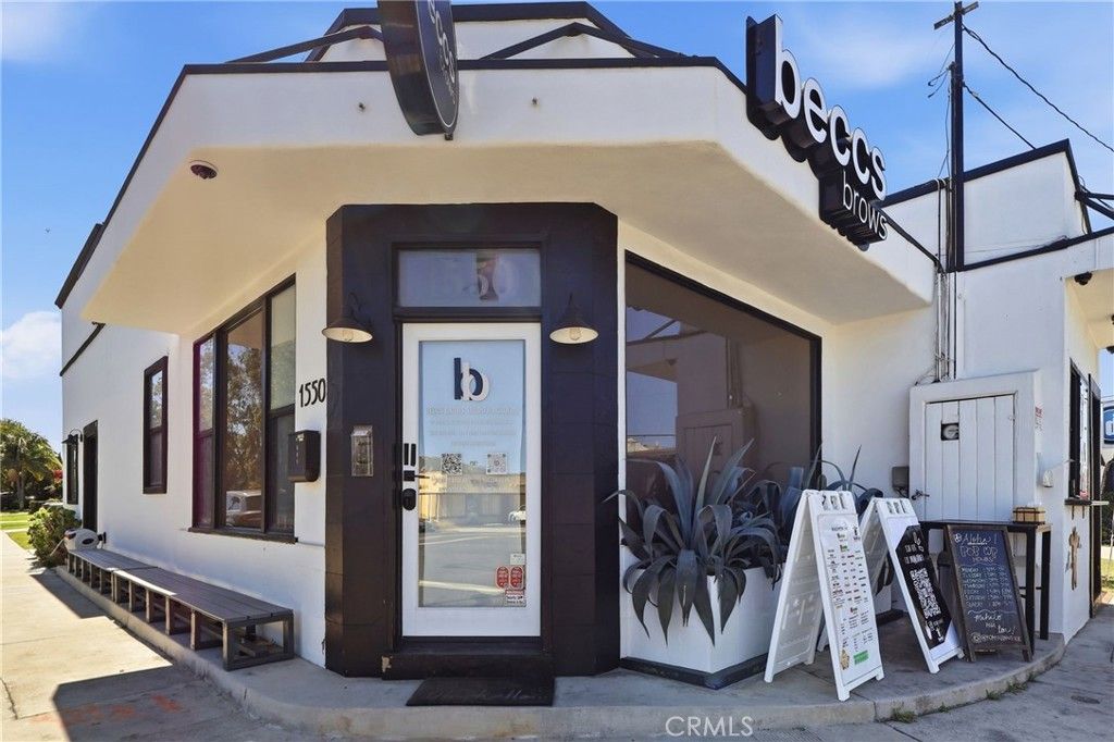 Image 23 of property listing at 1540 E Wardlow, Long Beach, CA 90807