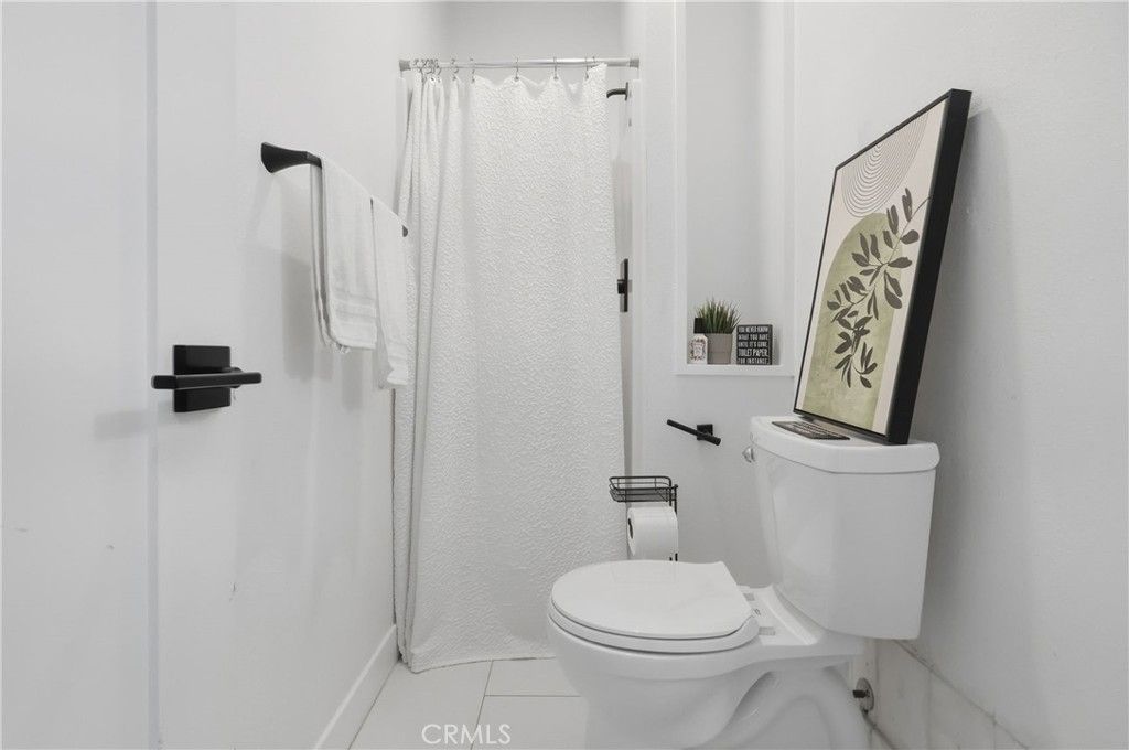 Image 35 of property listing at 1540 E Wardlow, Long Beach, CA 90807