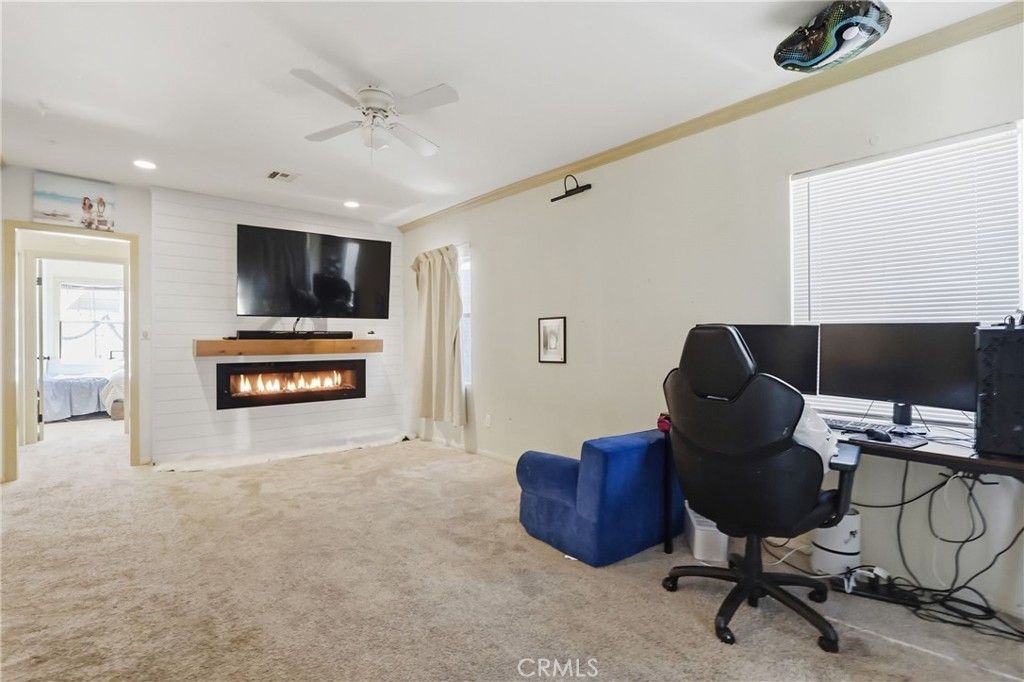 Image 6 of property listing at 1540 E Wardlow, Long Beach, CA 90807